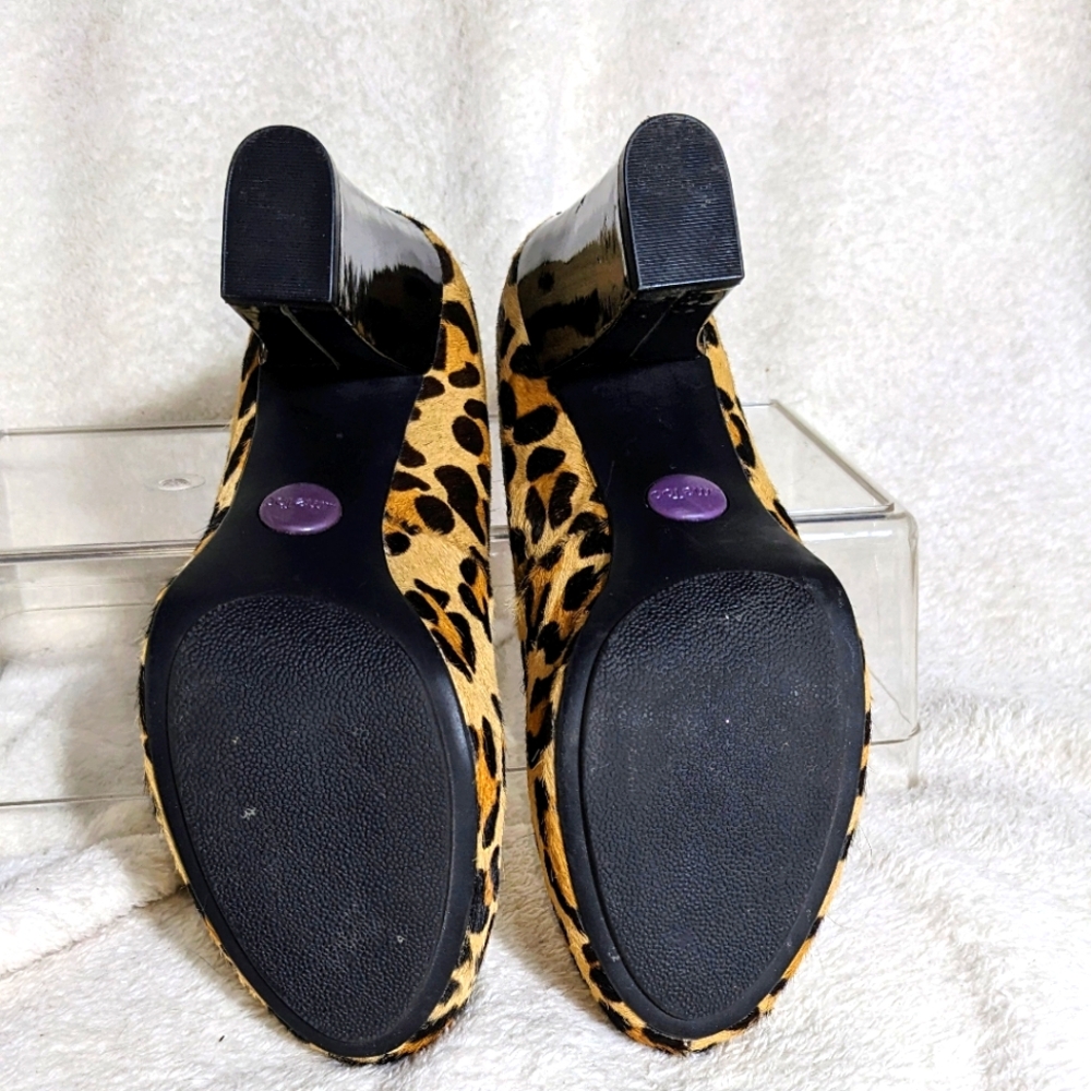 Me Too Leopard Platform Pumps | Size 8 - Picture 8 of 11